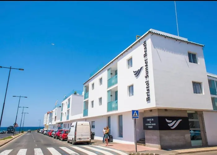 Bristol Sunset Beach Private Apartment